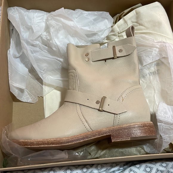 JOIE BUFF LEATHER HOXTON BIKER BOOTIE BOOTS Size 36 NWOT - Picture 4 of 10